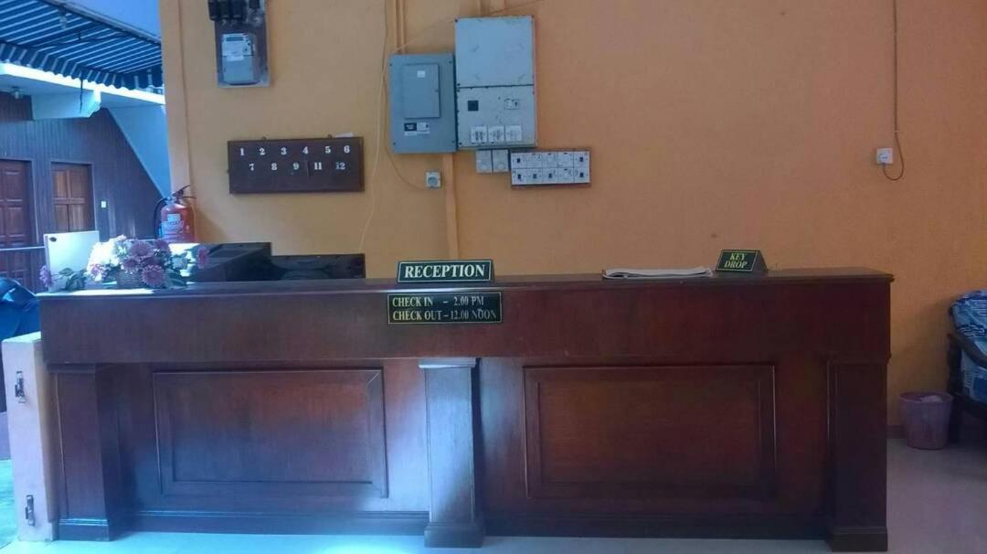 Nipahmas Chalet Pekan Pangkor Exteriör bild
