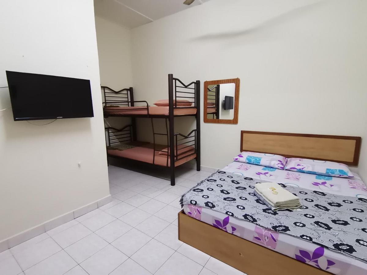 Nipahmas Chalet Pekan Pangkor Exteriör bild